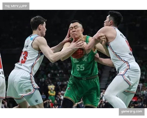 辽宁新援哈维首秀即验货成功 三分8中4贡献12分助队逆转